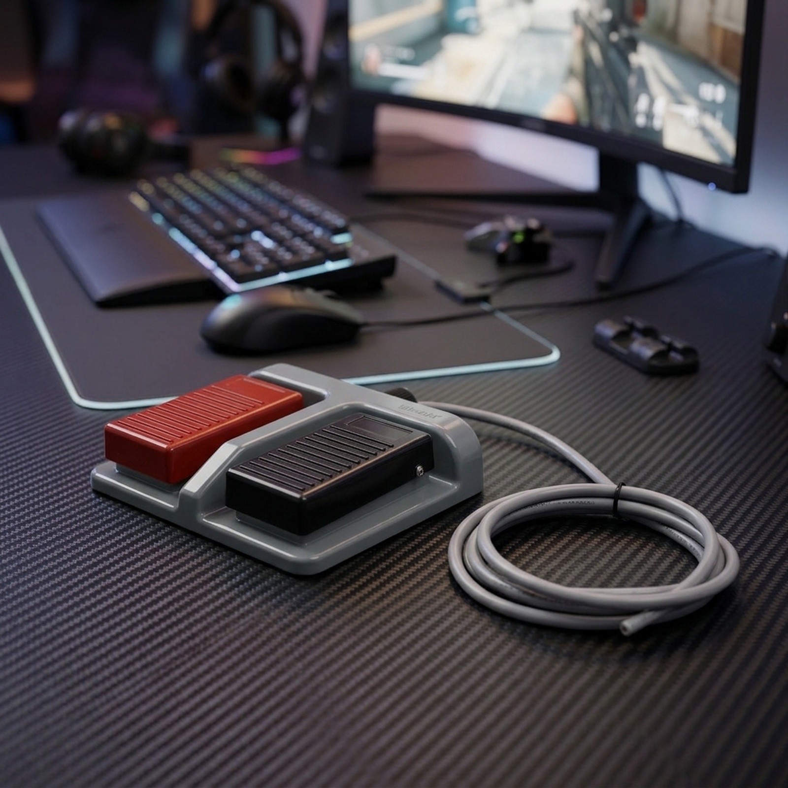 Red Black Dual Foot Switch Mom - огляд і ціна Gaming Accessories Images